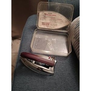 Working Vtg Universal Travel Iron EA1630, No Power Cord
